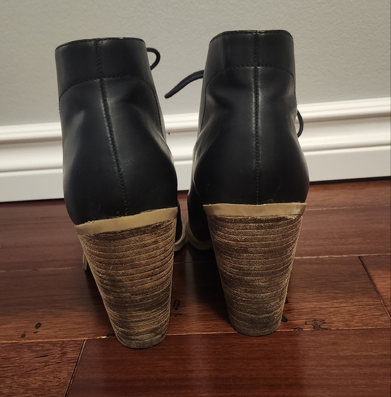 Size 9 Call It Spring Open Toe Booties - Picture 3 of 6